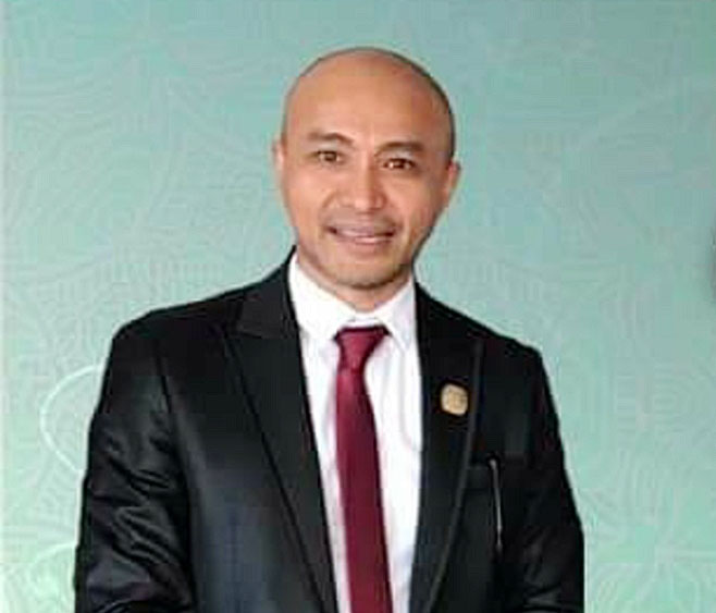 Ketua KPU Minut, Hendra Lumanauw.